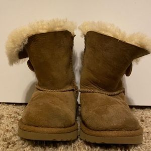 Ugg Bailey Button toddler girls boots